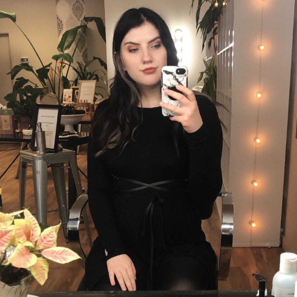 Meet your Posher, Crystal